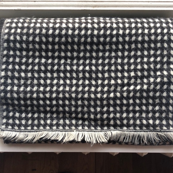 Zara double sided scarf - Picture 1 of 4